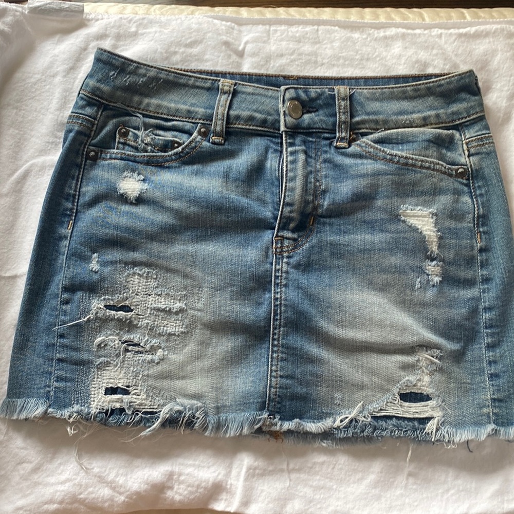 American Eagle super stretch distressed denim skirt - Picture 1 of 4